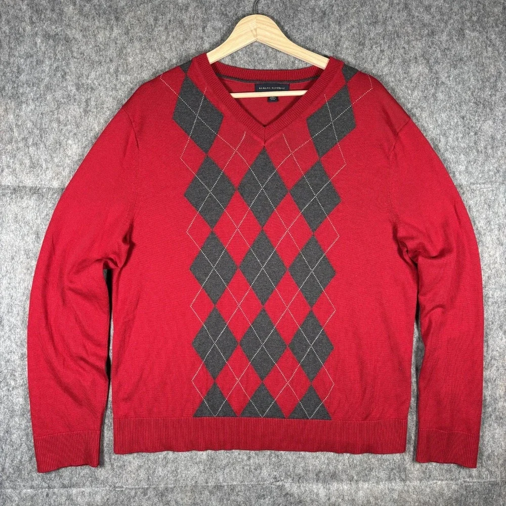 Banana Republic Sweater Men's Large Red Pullover Argyle V Neck Silk‎ Cashmere